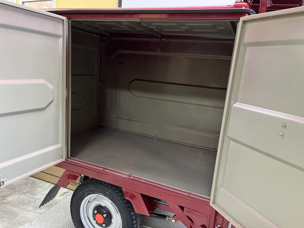 Трицикл грузовой GreenCamel Тендер 3 C1400 (60V 1500W) закрытый кузов