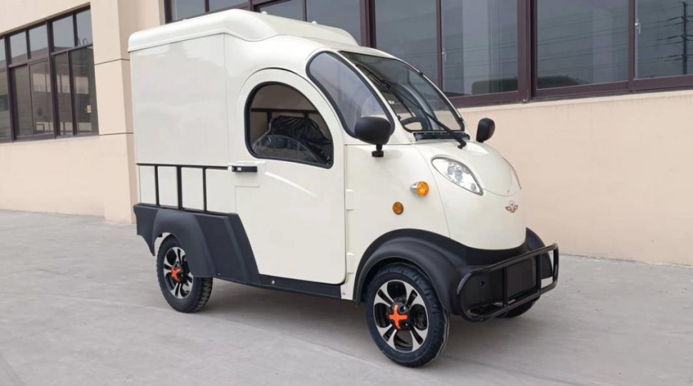 Квадрицикл грузовой GreenCamel Тендер X1200 Квадро (72V 2500W) кабина, BOX, понижающая